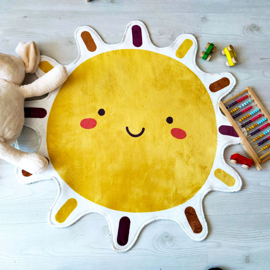 Sevimli Güneş Çocuk Bebek Odası Halı